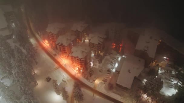 Notte Nebbia Comprensorio Sciistico Lampioni Piccoli Alberghi Inverno Borovets Europa — Video Stock