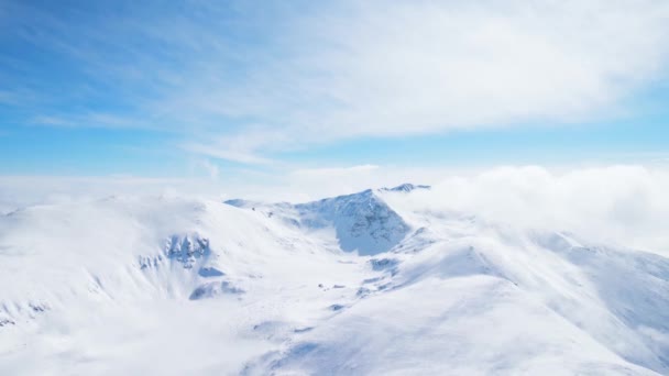 Sneeuwtoppen Skigebied Lager Van Mountain Top Reveal Skipistes Wolken Borovets — Stockvideo