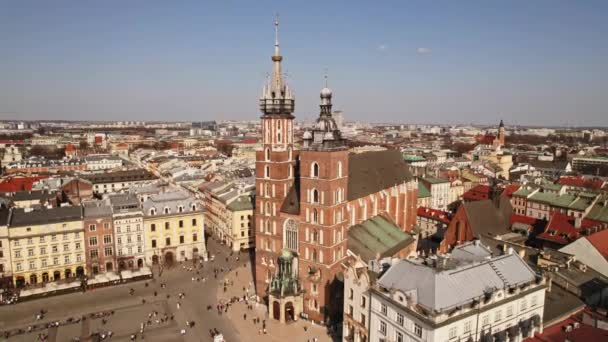 Mary Basilica Slow Orbit Tousts Drone Aerial Krakow Poland Renaissance — стокове відео