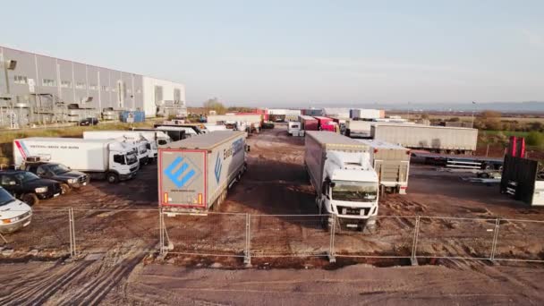 Кіностудія Trucks Props Slow Fly Bulgaria Europe Sunny Day — стокове відео