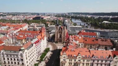 Prag Kilisesi Padua 'dan Aziz Antony Yerleşim Bölgesi Aerieal İnsansız Hava Aracı Avrupa' da Yaşam Durgunluğu Azaldı
