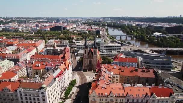Prags Kyrka Antonius Padua Historiska Monument Flyga Över Aerieal Drone — Stockvideo