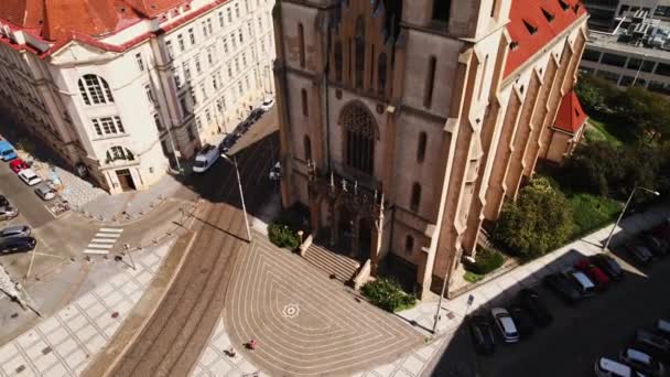 Kościół Praski Antoniusza Padwy Close Full View Rise Reveal Roof — Wideo stockowe