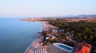 Karadeniz Kampı Günbatımı Güneş Işıkları Tepeleri Voleybolu Avrupa 'nın Üzerinde Uçuyor