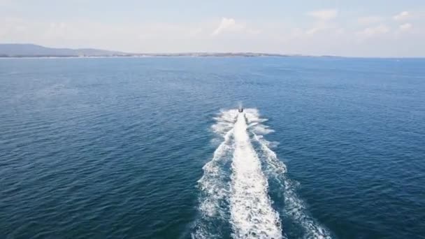 Fpv Kövesse Jetski Viszont Gyors Luxury Coast Sea Bright Sunny — Stock videók