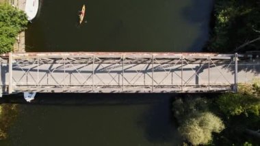 Orman Nehri Köprüsü Kano Yükseliş Sıcak Güneşli Kurak Gün İklimi