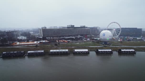 Forum Hotel Krakově Polsko Bad Weather Rain Snow Aerial Drone — Stock video