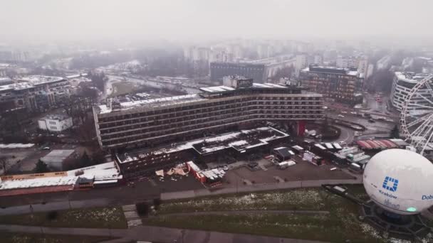 Forum Hotel Krakowie Polska Bad Weather Rain Snow Aerial Drone — Wideo stockowe