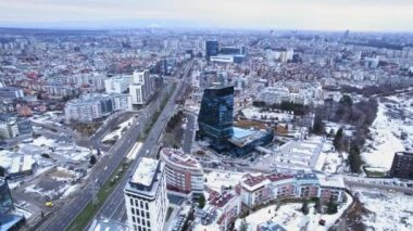 Modern Ofis Binası Kış Sabahı Yörüngesinden İniş Sabit Yaşam Otomobilleri Çalışan Sofya Sınıfı Bulgaristan Görüntüleri