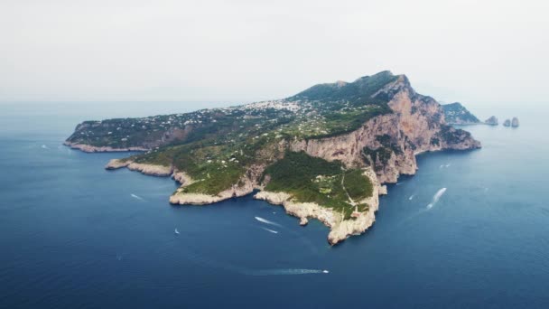 Talya Capri Adası Nsansız Hava Aracı Tam Görüntüsü — Stok video