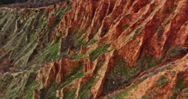 Fpv Yakın Mesafe Uçuşu Eşsiz Doğal Kaya oluşumu Tarih Öncesi Rila Bulgar Drone