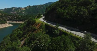 Gururlu Peyzaj Yolu Geçidi Sabit Açılış Vucha Bulgar İHA 'sı