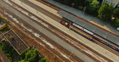 Paslı Tek Vagon Tren İstasyonu Doğu Avrupa 'da Hava İzleme Dronu