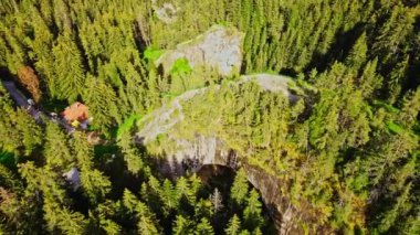 Yörünge Doğal Mağara Kaya oluşumu Uzaylı Erozyon Turist Cazibesi İnsansız Hava Aracı