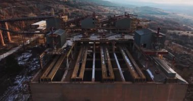 Metal tasnif Tesisi Terk Edilmiş Sovyet Dönemi Ağır Metal Sanayi Kompleksi Sinema Gündoğumu Havadan Yükseliş İnsansız Hava Aracı