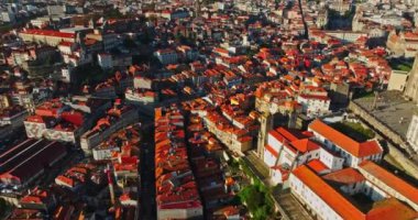Sinematik Açılış Scne Porto Portekiz Hava Eğilimi Neşeli Hava Çizgisi İnsansız Hava Aracı