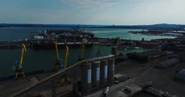 Sisli Sabah Yükleme Limanı Kargo Koyu Karadeniz Liman Rüzgarı Burgaz İHA 'sı