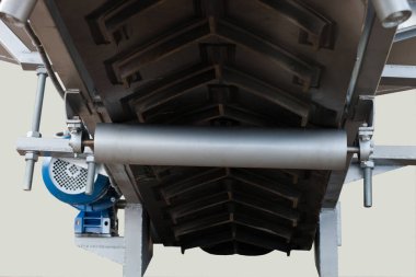 Tahıl, mısır, kolza, soya fasulyesi yüklemek için şerit taşıyıcı tasarımın bir parçası. Asansörler ve diğer tarım işletmeleri için yükleme mekanizması birimi.