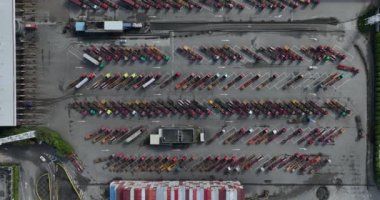 Çin 'in Shenzhen şehrindeki Yantian konteyner terminalinin hava görüntüsü.