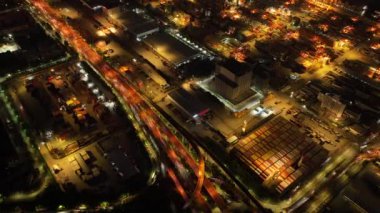 Çin 'in Shenzhen şehrindeki Yantian konteyner terminalinin gece görüşü.