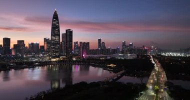 Shenzhen City, Çin 'de gün batımında hava manzarası