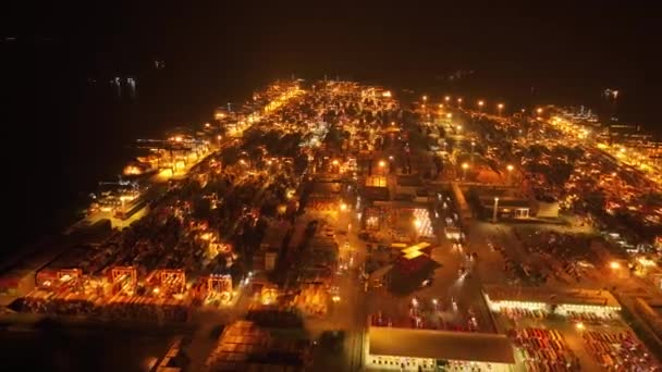 Luchtfoto Van Containerterminal Nachts — Stockvideo