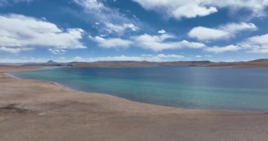 Dalgalı güzel okyanus manzarası