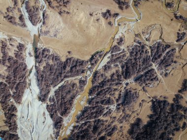 Tibet, Çin 'deki güzel manzaranın havadan görünüşü