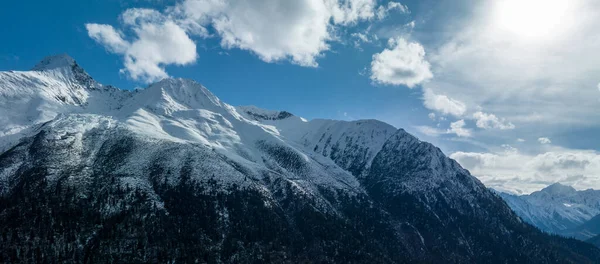 Letecký Pohled Krásné Sněhové Hory Řeku Tibetu Čína — Stock fotografie