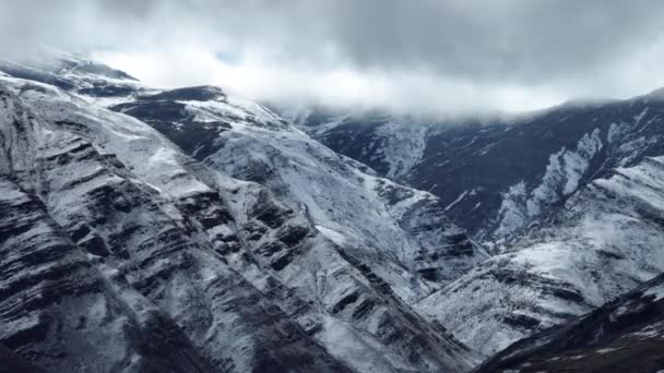 Hermoso Paisaje Las Montañas Nevadas — Vídeos de Stock