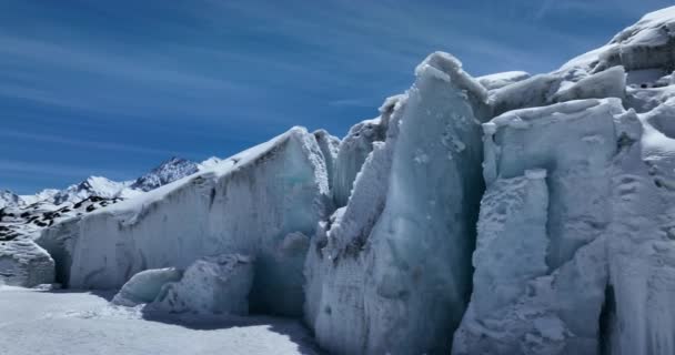 Красивый Пейзаж Снежных Гор — стоковое видео