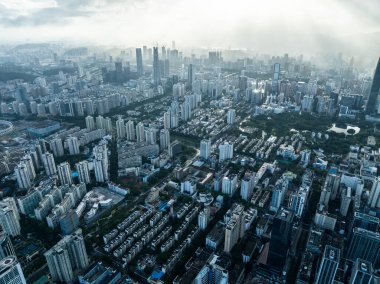 Shenzhen, Çin - 29 Mayıs 2022: Şenzen şehrindeki hava manzarası, Çin