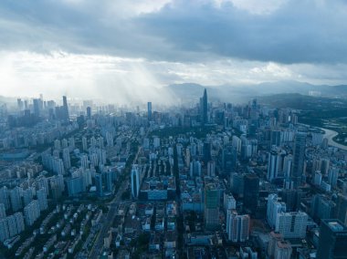 Shenzhen, Çin - 29 Mayıs 2022: Şenzen şehrindeki hava manzarası, Çin