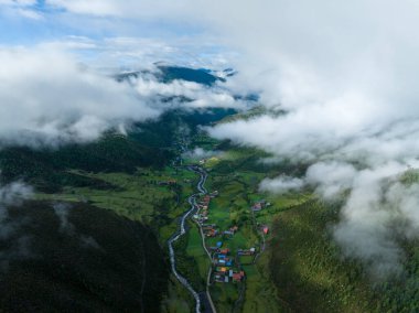 Çin, Sichuan 'da güzel bir gün doğumu manzarası.