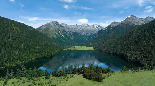 Beautiful View High Altitude Forest Mountain Lake Landscape Sichuan China — Stock Photo, Image