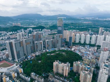 Shenzhen, Çin - Haziran 01.2022: Shenzhen şehrindeki hava manzarası, Çin