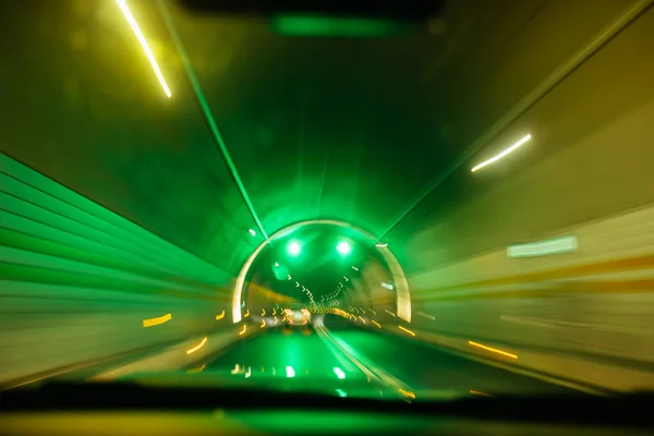 Вождение Автомобиля Тоннеле — стоковое фото