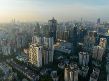Guangzhou, Çin - 26 Temmuz 2023: Guangzhou şehrindeki hava manzarası, Çin