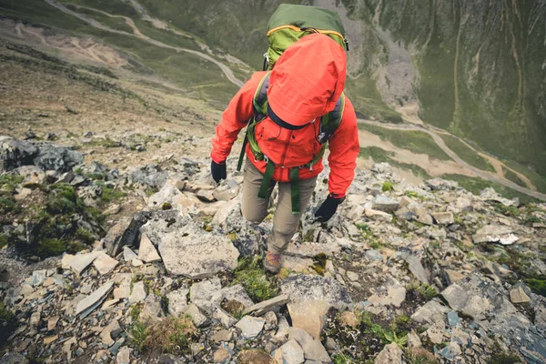 Femme Randonnée Sommet Une Montagne Haute Altitude — Photo