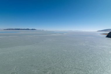 Tibet, Çin 'deki güzel göl manzarası.