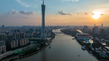 Guangzhou, Çin - 26 Temmuz 2023: Guangzhou şehrindeki hava manzarası, Çin