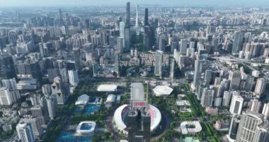 Asya 'nın modern şehrinin havadan görünüşü