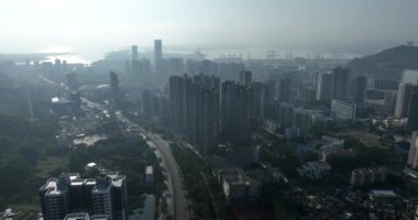 Asya şehrinin havadan görünüşü, modern binalar.