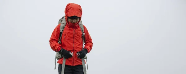 Woman Hiker Buckle Belt Backpack Mountain Peak — Stock Photo, Image