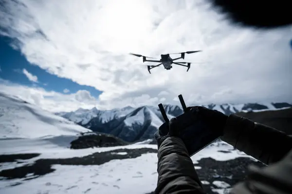 Flying Drone High Altitude Mountains — Stock Photo, Image