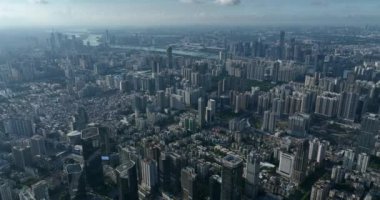 Hong Kong şehrinin hava görüntüsü.
