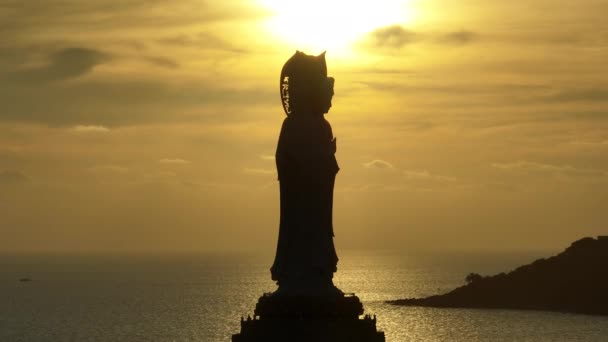 Godin Van Barmhartigheid Standbeeld Aan Zee Nanshan Tempel Hainan Eiland — Stockvideo