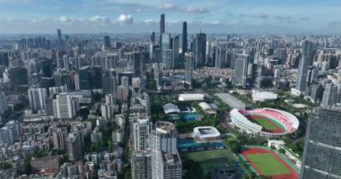 Hong Kong şehrinin hava görüntüsü.