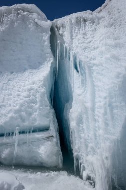 Tibet, Çin 'deki devasa buzulun manzarası