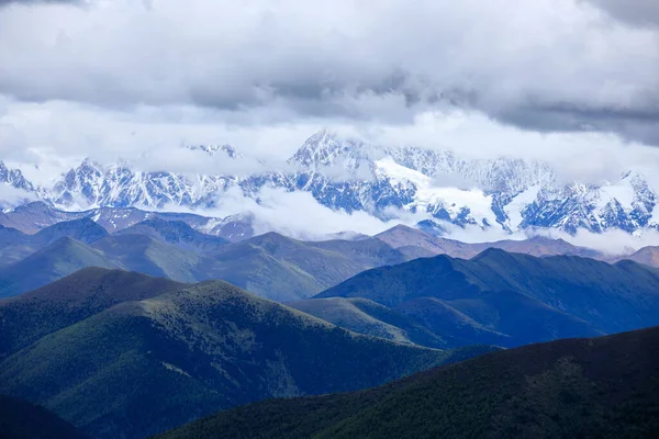 Beautiful Snow Capped Mountain Landscape Sichuan China — Stock Photo, Image